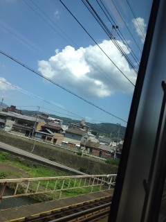 ��炩�����[�I